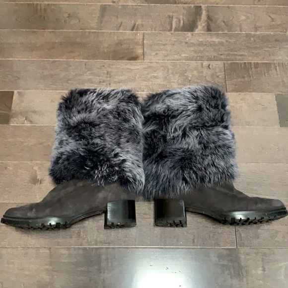 STUART WEITZMAN Blizzard Fur Shearling Cuff Gray - Picture 6 of 14